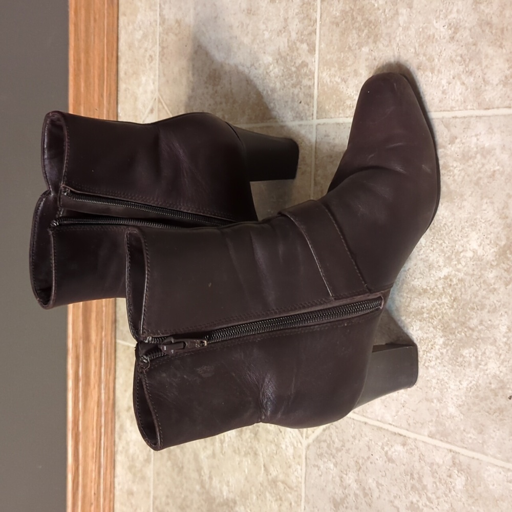 Boots - Picture 2 of 6
